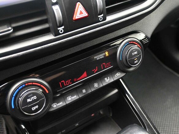 2021 Kia Cerato IV, серебристый - вид 16