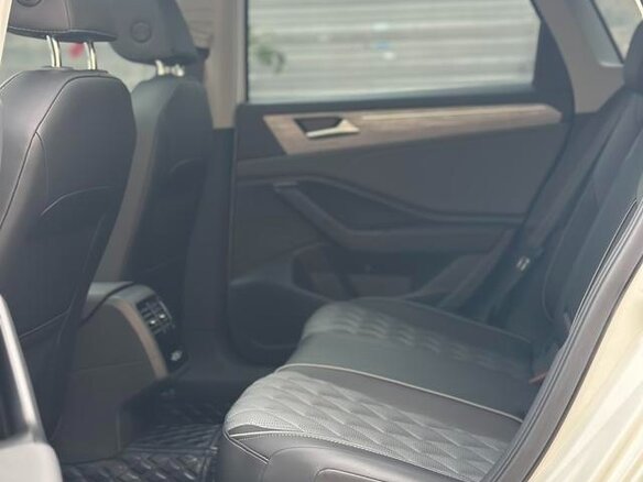 2022 Volkswagen Sagitar III Рестайлинг, белый, 1512000 рублей - вид 15