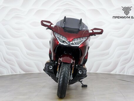 2025 Honda GL 1800 Gold Wing, пурпурный, 3599000 рублей, вид 4