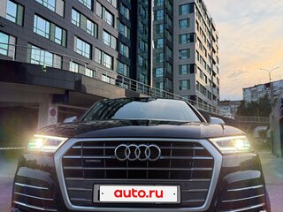 2020 Audi Q5 II (FY), чёрный, 4500000 рублей, вид 2