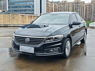 2022 Volkswagen Lavida III, чёрный, 1275000 рублей, вид 1