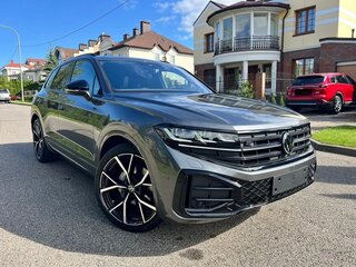 2026 Volkswagen Touareg III Рестайлинг, серый, 10200000 рублей, вид 3