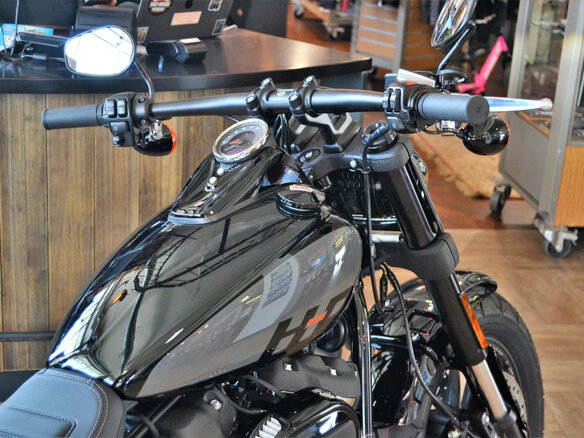 2023 Harley-Davidson Fat Bob, чёрный - вид 7