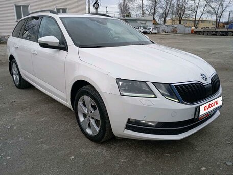 2019 Skoda Octavia III (A7) Рестайлинг, белый, 1900000 рублей, вид 1