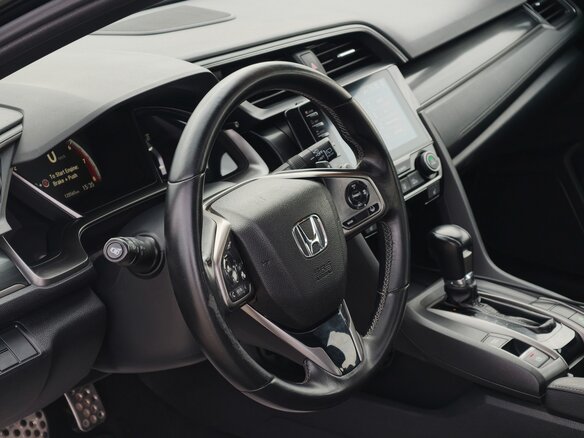 2019 Honda Civic X, чёрный, 2325000 рублей - вид 10