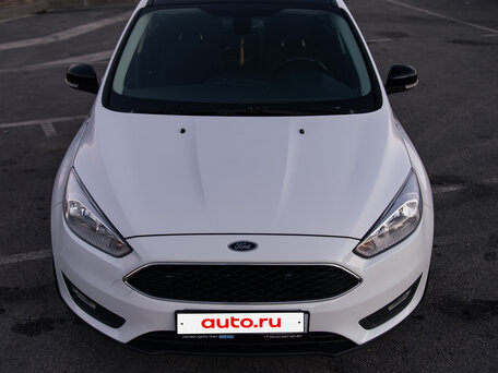 2017 Ford Focus III Рестайлинг, белый, 1400000 рублей, вид 3