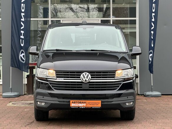 2021 Volkswagen Multivan T6 Рестайлинг, чёрный, 4699000 рублей - вид 3