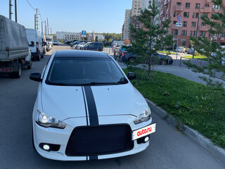 2011 Mitsubishi Lancer X Рестайлинг, белый, 800000 рублей, вид 3