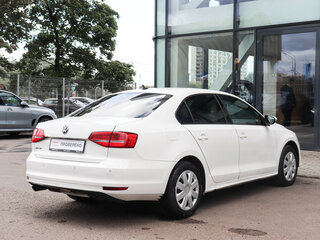 2015 Volkswagen Jetta VI Рестайлинг, белый, 899000 рублей, вид 4