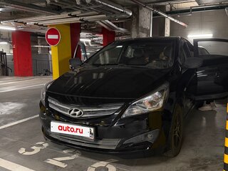 2016 Hyundai Solaris I Рестайлинг, жёлтый, 595000 рублей, вид 1