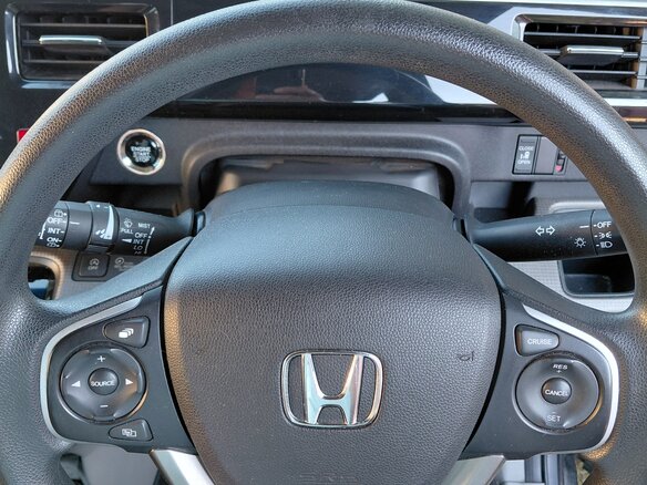 2018 Honda Stepwgn V Рестайлинг, серый, 1850000 рублей - вид 7