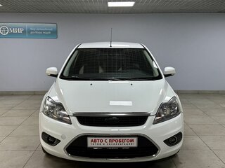 2010 Ford Focus II Рестайлинг, белый, 530000 рублей, вид 2