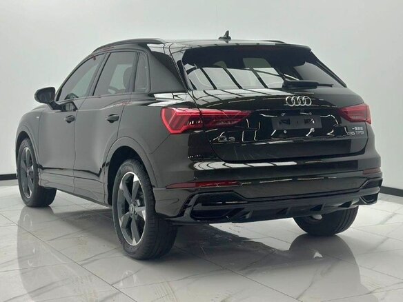 2022 Audi Q3 35 TFSI II (F3), чёрный, 2720000 рублей - вид 5