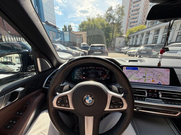 2021 BMW X5 M50d IV (G05/G18), серый, 8500000 рублей - вид 9
