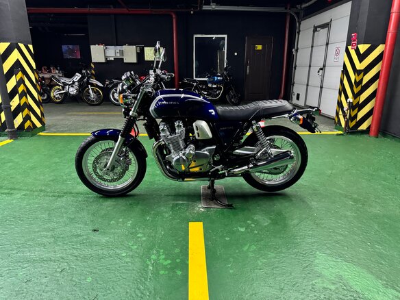 2021 Honda CB 1100, синий, 1450000 рублей - вид 2