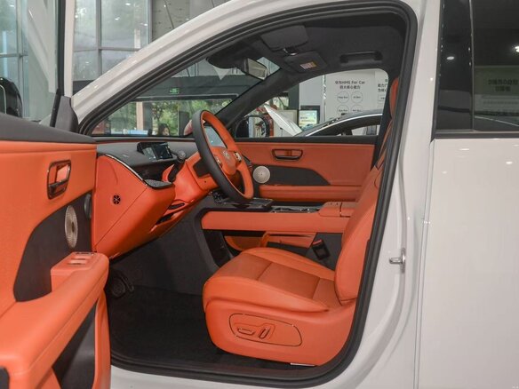 2026 Toyota bZ3X 50 kWh, белый, 2400000 рублей - вид 7