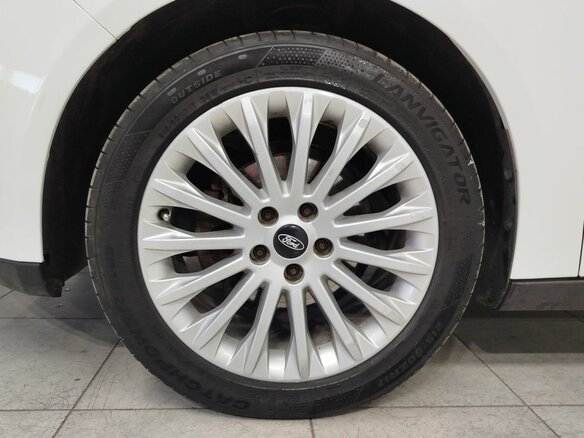 2015 Ford Focus III, белый, 742000 рублей - вид 9