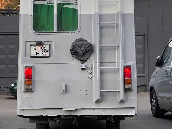 1990 Isuzu Elf (N-series), зелёный - вид 7