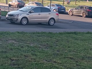 2014 Kia Rio III, бежевый, 600000 рублей, вид 3