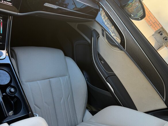 2022 Audi A8 Long 50 TDI IV (D5) Рестайлинг, чёрный, 12500000 рублей - вид 3
