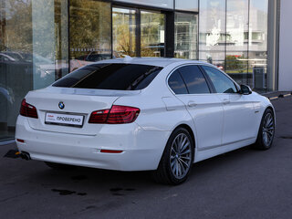 2013 BMW 5 серии 520i VI (F10/F11/F07) Рестайлинг, белый, 2098000 рублей, вид 5