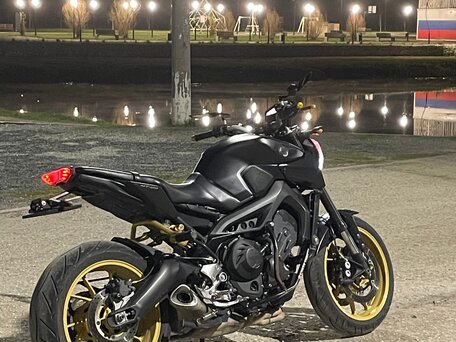 2016 Yamaha MT-09 (FZ-09), чёрный, 700000 рублей, вид 2