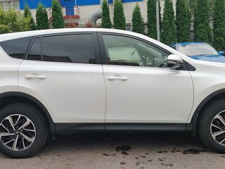 2014 Toyota RAV4 IV (XA40), белый, 1700000 рублей, вид 3
