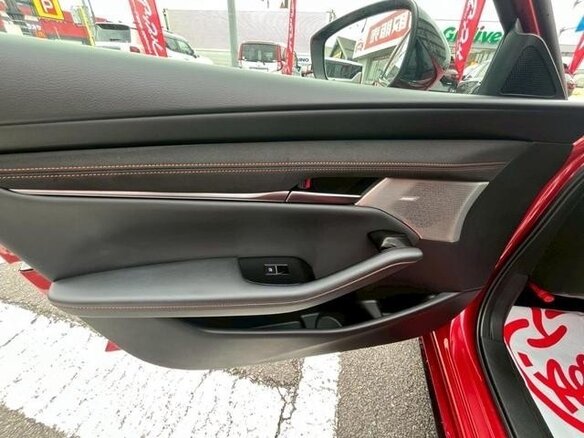 2023 Mazda 3 IV (BP), красный, 1380333 рублей - вид 30