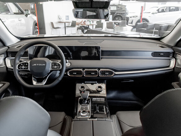 2026 Jetour X70+ I Рестайлинг, серый, 3099000 рублей - вид 19