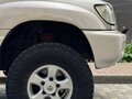1998 Toyota Land Cruiser 105 100 Series, серебристый - вид 4