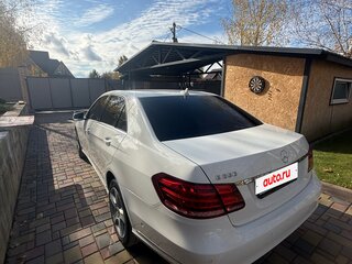 2014 Mercedes-Benz E-Класс 250 IV (W212, S212, C207) Рестайлинг, белый, 1800000 рублей, вид 3