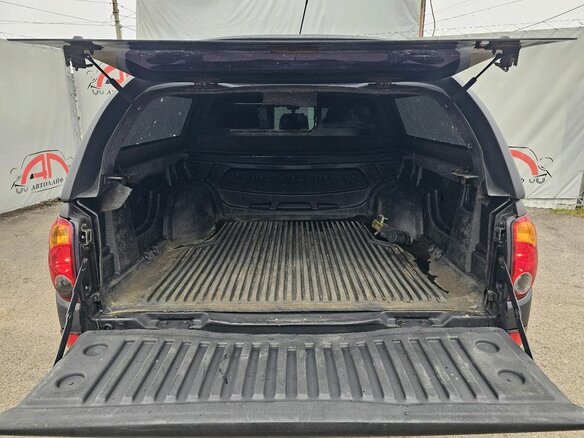 2010 Mitsubishi L200 IV, чёрный, 1029000 рублей - вид 12