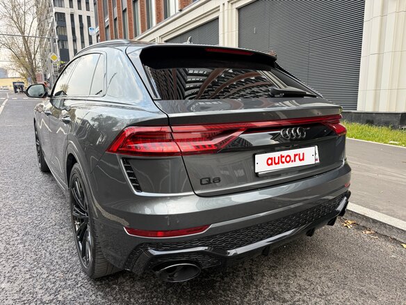 2019 Audi Q8 50 TDI I (4M), серый, 7250000 рублей - вид 5