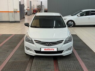 2016 Hyundai Solaris I Рестайлинг, белый, 999000 рублей, вид 3
