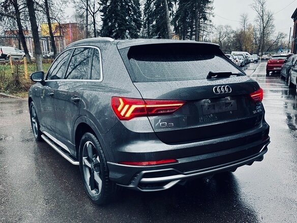 2022 Audi Q3 35 TFSI II (F3), серый, 2795000 рублей - вид 4