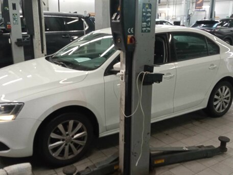 2014 Volkswagen Jetta VI, белый, 1320000 рублей, вид 2