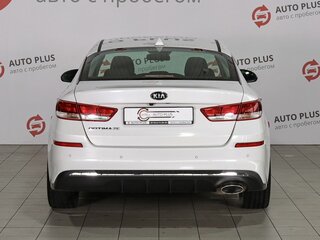 2018 Kia Optima IV Рестайлинг, белый, 1899000 рублей, вид 4