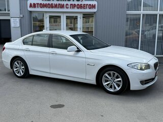 2013 BMW 5 серии 520i VI (F10/F11/F07), белый, 1465000 рублей, вид 2