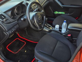 2010 Kia Cerato 4-speed II, оранжевый, 750000 рублей, вид 5