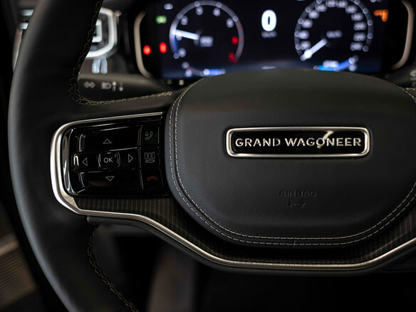 2026 Jeep Grand Wagoneer WS Рестайлинг, чёрный, 17026748 рублей - вид 31