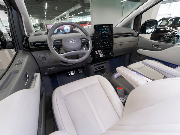 2024 Hyundai Staria I, чёрный, 7970000 рублей - вид 6