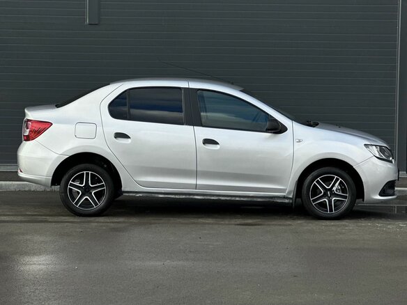 2017 Renault Logan II, серебристый, 599000 рублей - вид 6