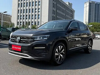 2022 Volkswagen Tharu I, серый, 1630000 рублей, вид 1