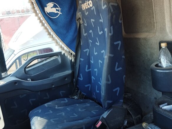 2012 Iveco Trakker, красный, 1500000 рублей - вид 7