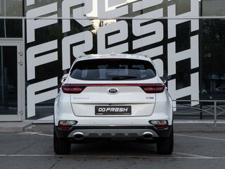 2018 Kia Sportage IV, белый, 1949000 рублей, вид 4