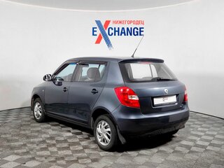 2010 Skoda Fabia II Рестайлинг, серый, 299000 рублей, вид 4