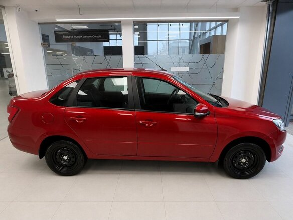 2026 Lada (ВАЗ) Granta I Рестайлинг, красный, 1121000 рублей - вид 2
