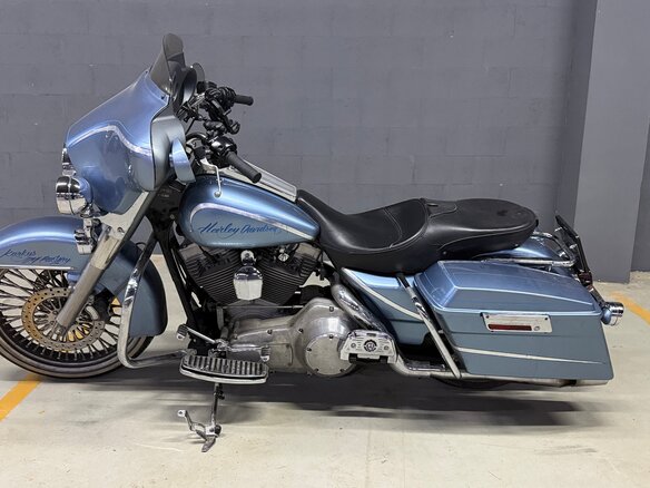 2004 Harley-Davidson Street Glide, голубой, 870000 рублей - вид 2