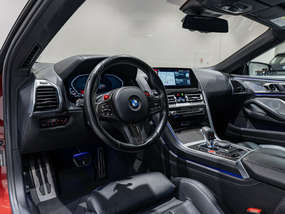 2020 BMW M8 Competition I (F91/F92/F93), красный, 9800000 рублей - вид 9