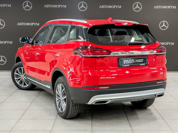 2022 Geely Atlas Pro, красный, 2000000 рублей - вид 6